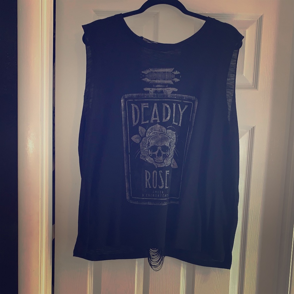 FRINGE BACK TEE